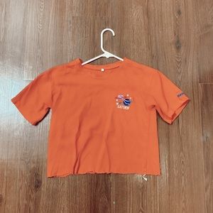 ⭐️ cute rust orange cropped shirt! ⭐️ <3